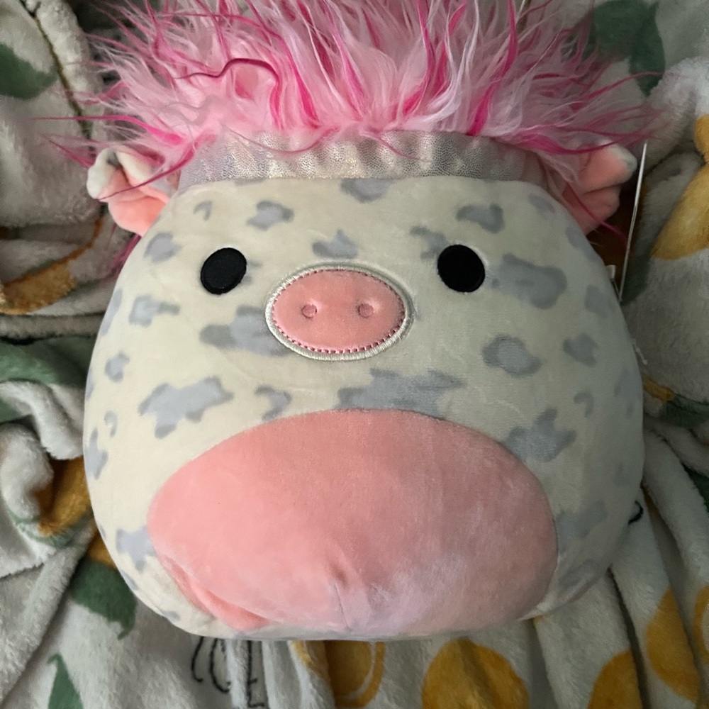 Squishmallow, Rosie